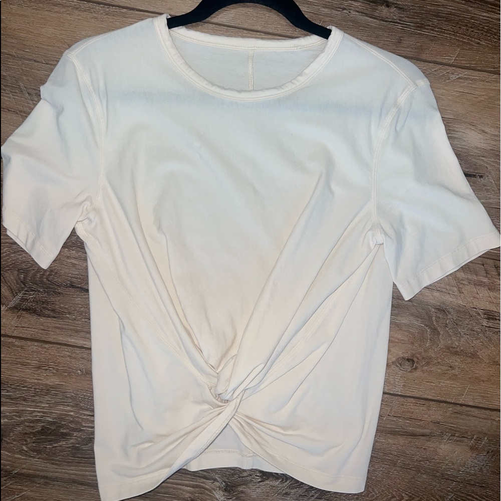 lululemon athletica crescent T-shirt
